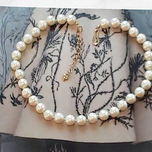 Beautiful Carolee Single Strand Pearl Necklace
